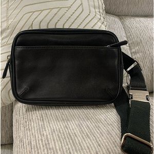 Coach Genuine Black Leather Waist Belt Fanny Pack With Silver Hardware